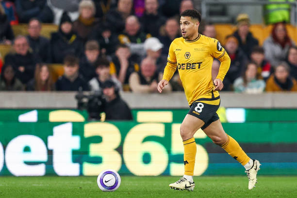 年轻球员更 年轻球员更